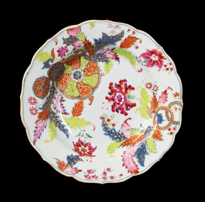 Chinese export porcelain pseudo tobacco leaf soup plate | MasterArt